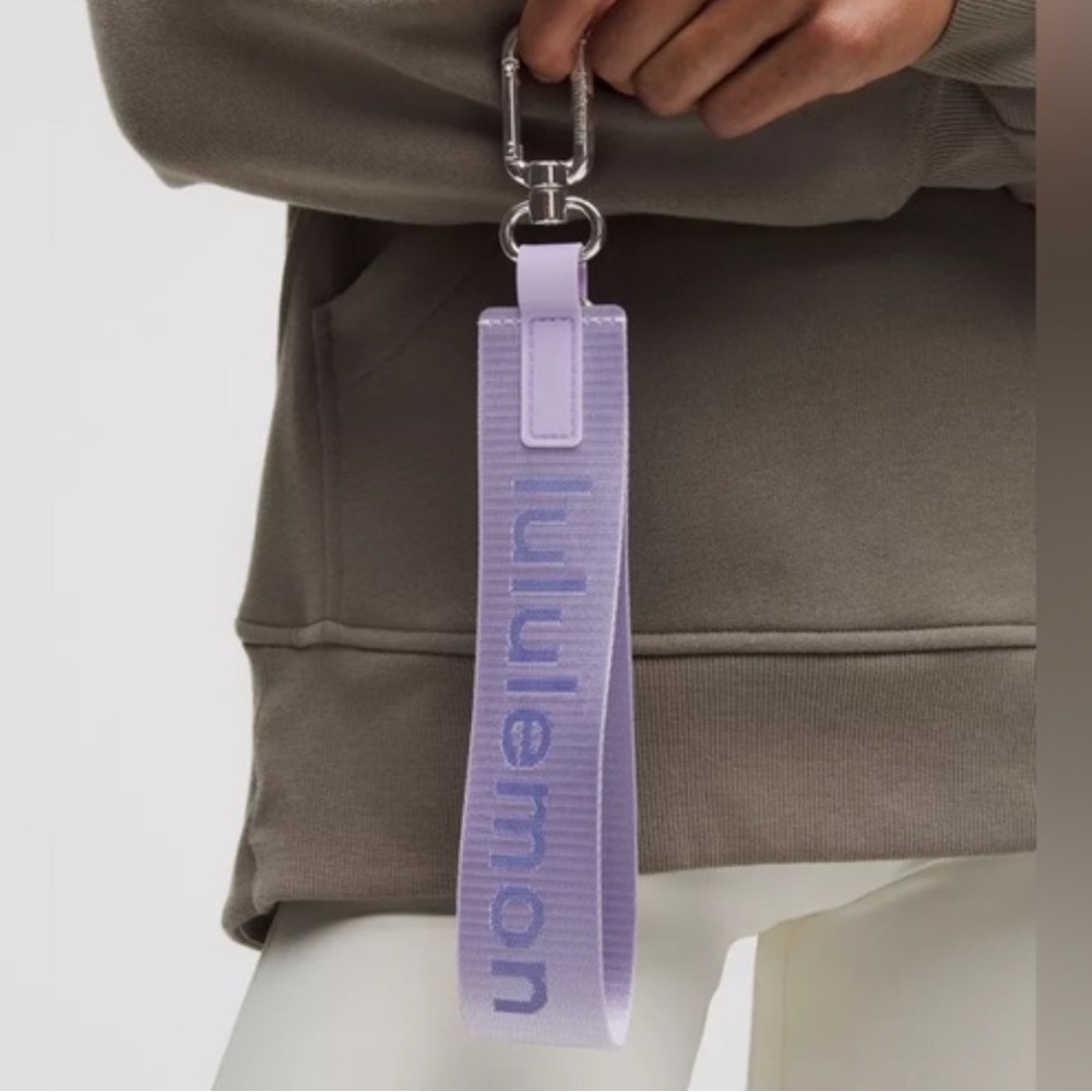 Lululemon Never Lost Keychain - Picture 2 of 5